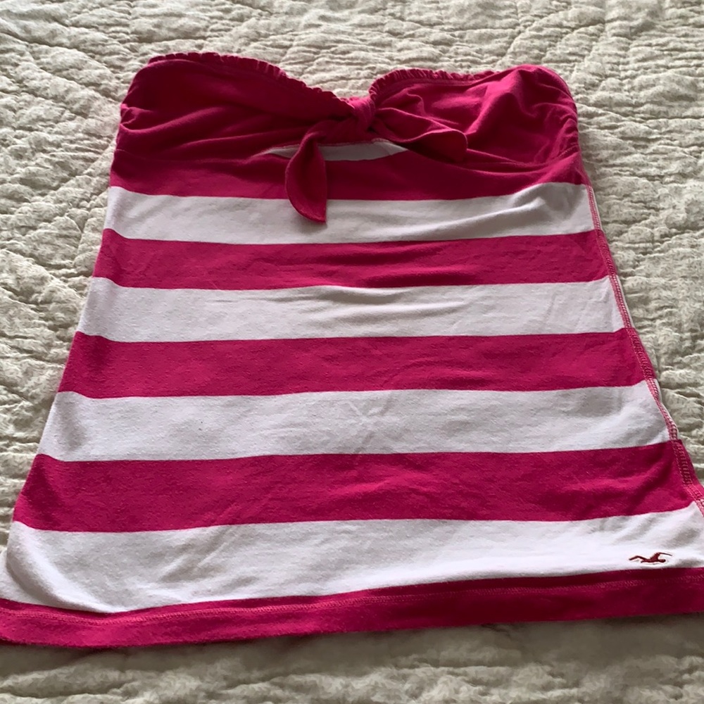 Hollister top